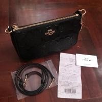 ราคา Coachพอช หนังแก้วสีดำ ลายซีนูน (5936428025)