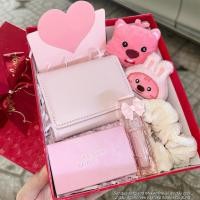 ราคา Makemine ลิปสติก gift Set กระเป๋าสตางค์หนังหนา หมี 2 ตัว ขัดถูและการ์ดพร้อมกล่องและถุงเต็ม (57506146902)