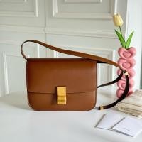 ราคา Like new ‼️Celine classic box medium ปี 2017 สีน้ำตาล สภาพสวยมากๆค่ะ ขอบมุมไม่ถลอก ภายในสะอาด หนังทรงสวยสุด (29309402320)