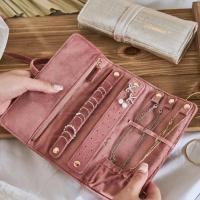 ราคา เครื่องประดับแบบพกพาม้วนออแกไนเซอร์สําหรับเจ้าสาว ไม่ได้ว่าง สร้อยคอแหวนต่างหูต่างหูสร้อยข้อมือพับถุงเก็บเดินทางกรณีแสดงผู้ถือกระเป๋ากํามะ (52706576230)