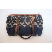 ราคา COACH แท้ มือ2 สีน้ำเงิน (8480665158)