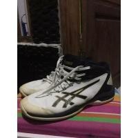 ราคา รองเท้า asics มือสอง (42371907790)