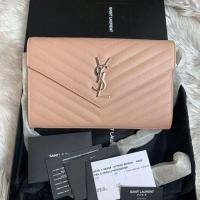 ราคา New Ysl woc 9” ปี18 สีชมพูอะไหล่เงิน ของใหม่ สายห่อครบ สีน่ารักมากค่า อุปกรณ์ : กล่อง ถุงผ้า การ์ด (4001571433)