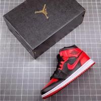 ราคา รองเท้าบาสเก็ตบอล Air Jordan 1 Mid Red Black (57061087731)