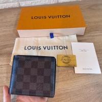 ราคา กระเป๋าสตางค์ Louis Vuitton ของแท้ 100% มือสอง ใบสั้น สีฟ้า LV Damier Graphite (50854193356)
