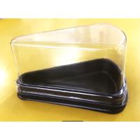 ราคา กล่องเค้กพลาสติกใสสามเหลี่ยม ฐานน้ำตาล ขนาด 8*13.5*8 cm.ยี่ห้อ 3A (18090592977)