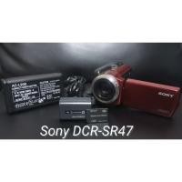 ราคา SONY DCR-SR47 60GB Hybrid HDD/Memory Stick Handycam Camcorder RED Bundle (19692966993)