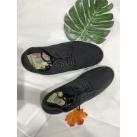 ราคา รองเท้าผ้าใบ สีดำล้วน (8384110721)