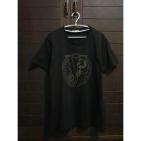 ราคา Versace Jeans Couture Gold Logo Printed Black T-Shirt XL B3GPB764 (54409792217)