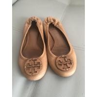 ราคา รองเท้าแบรนด์เนมแท้ Tory Burch ✔️มือสอง (4550843512)