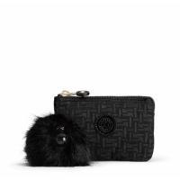 ราคา กระเป๋า Kipling แท้ค่ะ รุ่น CREATIVITY S-BLACK PYRON EMB (5004372642)