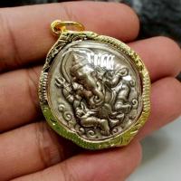 ราคา เหรียญสำนักช่างสิบหมู่กรมศิลปากร เหรียญพระพิฆเนศ พระวิษณุกรรม เลี่ยมกรอบทองไมครอนกันน้ำ (43218694810)