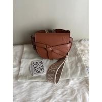ราคา Like new Loewe mini gate dual Y21 (23471874763)