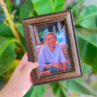 ราคา กรอบรูปสีน้ำตาล ขนาด 4x6 นิ้ว แขวนผนัง+ตั้งโต๊ะ งานลายไทย งานกระจก กรอบรูป+รูป (25627997704)