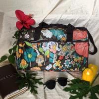 ราคา กระเป๋าเดินทางทรงหมอน ลายดอกไม้ แบบถือหิ้ว มีสายยาวปรับได้ (7028928644)