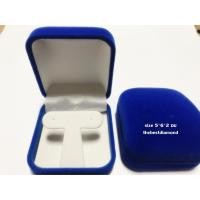 ราคา กล่องต่างหู รูปตัวที ใส่ต่างหูแบบหมุด หรือ แบบห่วงได้ สีน้ำเงิน (1645762582)
