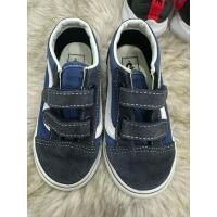 ราคา vans รองเท้าเด็ก ของแท้ 100% สภาพดีมาก ใส่น้อย พื้นเต็ม (41364878246)