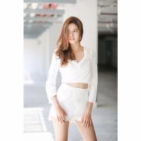 ราคา White Long Sleeves Top (G006) (480894)
