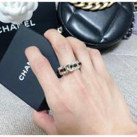 ราคา แหวนคริสตัลโซ่หนัง ดีไซน์คล้าย Chanel สไตล์คลาสสิกทันสมัย (44858375435)