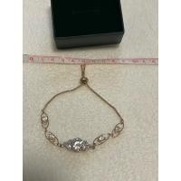ราคา สร้อยข้อมือสีโรสโกลด์แบบรูด แถมต่างหูดาวระย้าสีเงินค่ะ (48803490549)