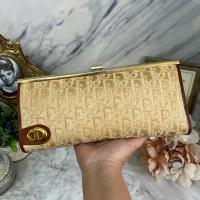 ราคา Christian Dior vintage clutch bag มือสองของแท้ (23089638907)