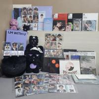 ราคา ทุกเกี่ยวกับ monsta x (อัลบั้ม, โฟโต้การ์ด, อวยพรฤดูกาล, monmuungchi, twotuckgom ฯลฯ) (56152143685)