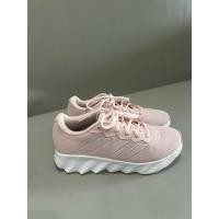 ราคา adidas วิ่ง รองเท้าวิ่ง Switch Move ผู้หญิง สีชมพู IF9342 มือสอง ไซส์ 5.5 UK (49508871752)