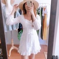 ราคา เดรสแขนยาวลูกไม้ฉลุทั้งตัวผ้าค้อตตอนหนา เสริมฟองน้ำอก มีซับในอย่างดี งานสมัอกหลังยืดได้ สานหน้าสวย ซิปหลังค่าา (4000649993)