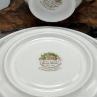 ราคา British Royal Albert ROYALALBERT มกราคมถึงธันวาคม handmade bone china ถ้วยกาแฟและจานรองชุดของขวัญ (47106911804)