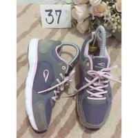 ราคา รองเท้าผ้าใบ Prospecs สีเทา ไซส์ 37 สภาพใหม่มาก ราคา 120฿ (2399998789)