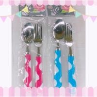 ราคา ชุดช้อน - ส้อมคู่ ด้ามลาย คละสี (7053325051)