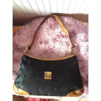 ราคา mcm shoulder bagมือสองของแท้ (9055521852)
