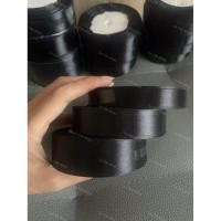 ราคา ริบบิ้นผ้าซาตินสีดำ 2.5cm. (25mm.) 25 หลา (48652439252)