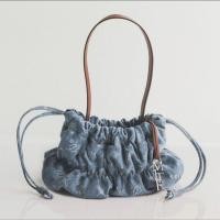 ราคา Mitr Scrunchy Bag กระเป๋าmitr มือสอง ใช้โค้ดลดได้ค่ะ กระเป๋ายีนส์ Mitr (26217445400)