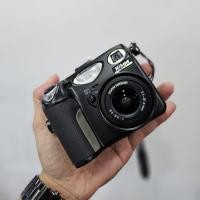 ราคา กล้องดิจิตอล Nikon Coolpix 5000 หมุนจอ Selfieได้ (21495494585)