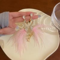 ราคา ต่างหูเข็มเงิน รูปขนนกฟลามิงโก้ ประดับเพชร ระดับไฮเอนด์ สีชมพูหวานแหวว แฟชั่นทันสมัย ไม่เหมือนใคร (21762274516)