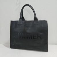 ราคา BRAND :Paul Smith PVC JELLY BAG (24010017323)