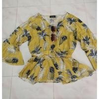ราคา เสื้อแขนระบายลายสัปปะรด (391552530)