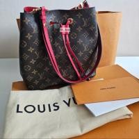 ราคา ส่งต่อกระเป๋า Louis Vuitton Monogram Neonoe Red ปี 2018 ราคาshop 80,500.- (ใช้โค้ดลดได้ทักมาขอดูรูปเพิ่มเติมได้ค่ะ) (41508244586)