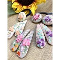 ราคา กิ๊บปักมือ กิ๊บปักดอกไม้สามมิติ ยางรัดผม กิ๊บเป๊าะแป๊ะ กิ๊บ กิ๊บปักแฮนเมด กิ๊บน่ารักๆ กิ๊บวินเทจ Embroidery hair clips (25894611573)