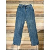 ราคา กางเกงยีนส์ ลี วายส์ High Mom Jeans Vintage (27782142642)