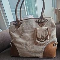 ราคา กระเป๋าคล้องไหล่ Juicy_Couture (43678318671)