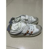 ราคา รองเท้าผ้าใบ MADE IN KOREA ไซร้ 21 cm มือสอง (43578749282)