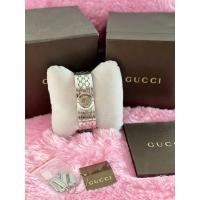 ราคา Gucci Twirl นาฬิกากุชชี่ ทรงกำไล มือสองของแท้ (13845208314)