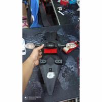 ราคา บังโคลนท้าย ท้ายเดิม yamaha r3 mt03 พร้อมไฟเลี้ยว ไฟส่องทะเบียน ใช้งานได้ทันที สินค้ามือสอง (18094616406)