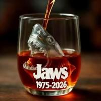 ราคา Jaws 50th Anniversary Limited Edition Glass (47157681780)
