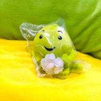 ราคา น้องอุ่นใจ : ตุ๊กตาน้องอุ่นใจ 5” (นิ้ว) นั่งพับเพียบถือดอกมะลิ (5828724112)