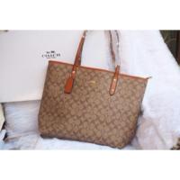 ราคา Coach Zip Tote In Signature 17 นิ้ว รุ่นมีซิปบน กระเป๋าสะพายข้าง Coach shopping F36876 (4229398968)