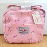 ราคา Cath Kidston Kids Handbag ของแท้มือ 1 เหมาะสำหรับเด็กๆ ***เป็นกระเป๋าเคลือบเงากันน้ำได้นะจ๊ะ*** (2091969392)