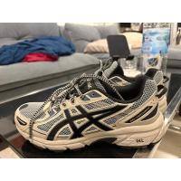 ราคา พร้อมส่ง Asics Gel-Venture 6 Feather Grey Black ไซส์245 (42650430549)